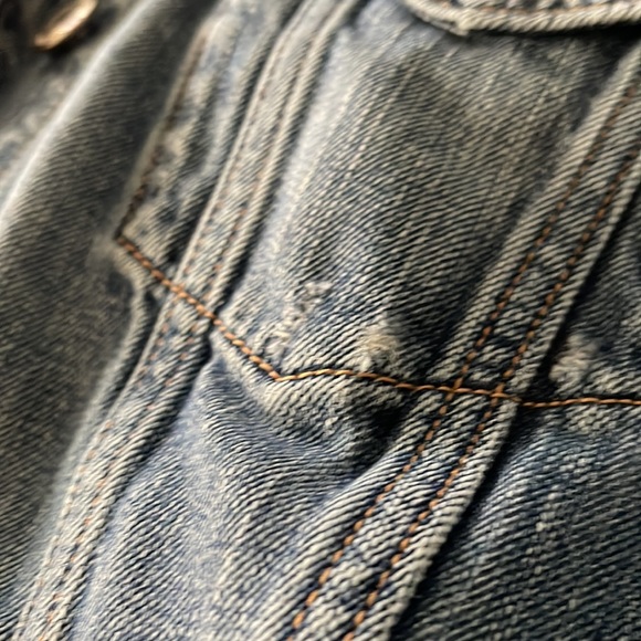 American Eagle Vintage Denim Jacket | Mens Medium with inside pockets - Picture 8 of 9